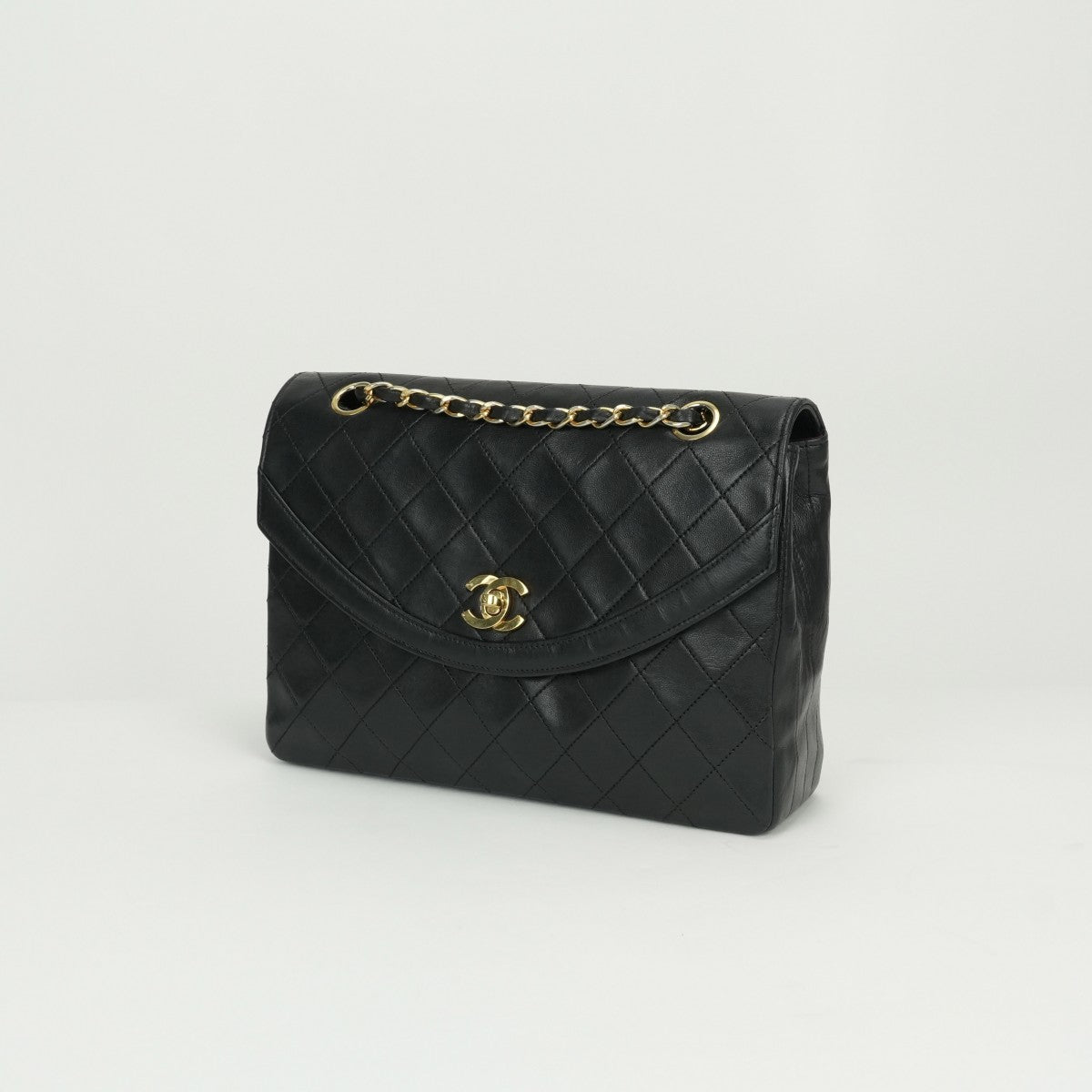 CHANEL CHANEL Matelass? Bag Shoulder Bag Lambskin Black Black Gold Metal Fittings