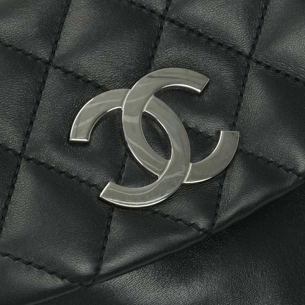 シャネル CHANEL マトラッセ バッグ ショルダーバッグ ラムスキン ブラック black 黒 シルバー金具 チェーンショルダーバッグ ココマーク デカココ