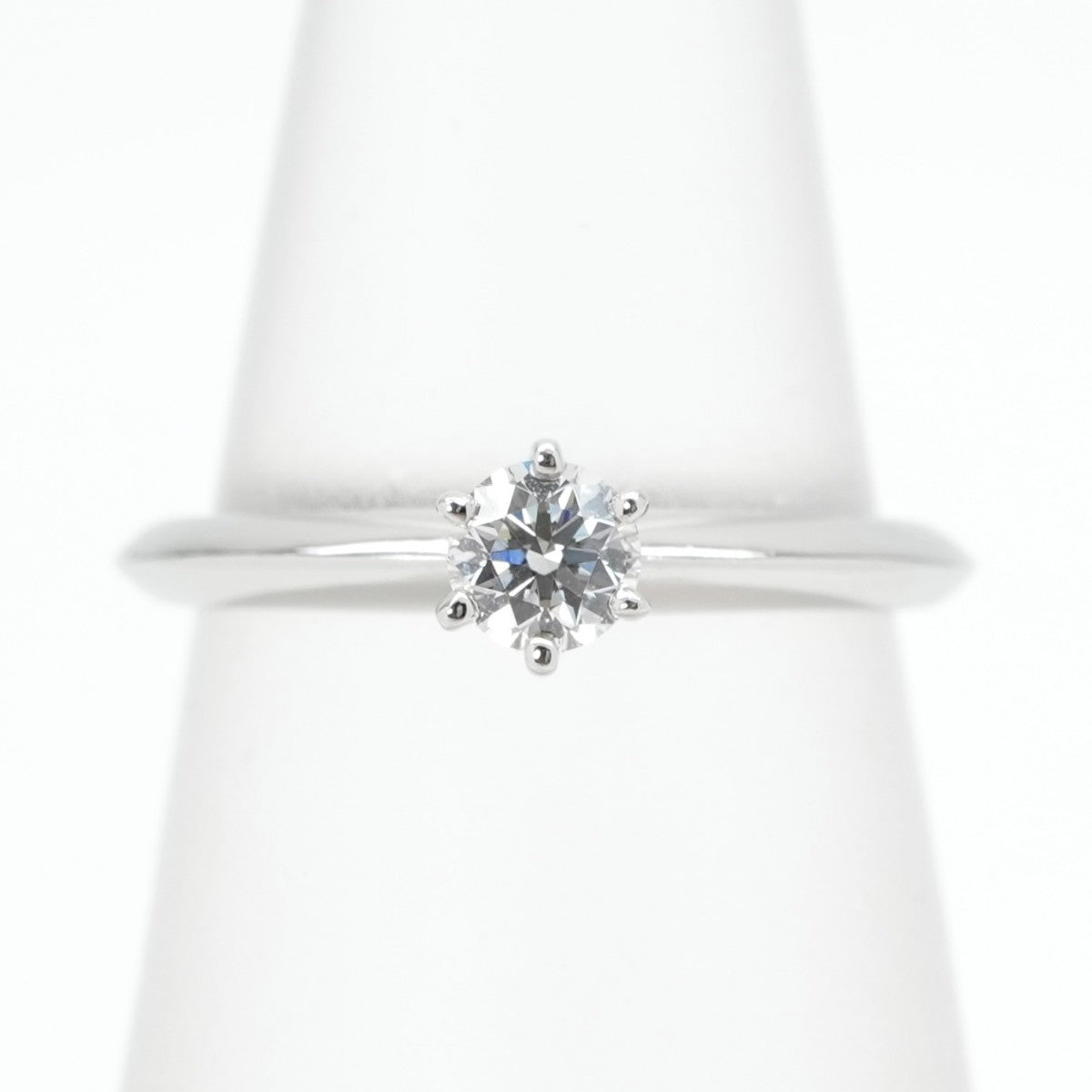 Tiffany & Co. 티파니 & 공동. 약혼 반지 플래티넘 솔리테어 Tiffany & Co. 링 PT950 실버 다이아몬드 반지 약혼 반지 백금