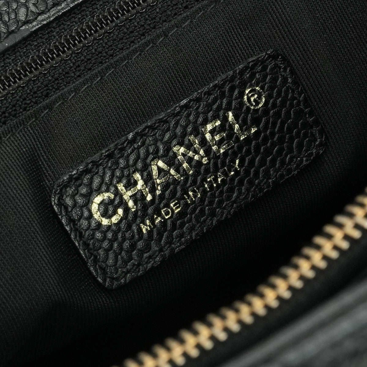 CHANEL 샤넬 Matelass? GST 가방 어깨 가방 캐비어 피부 검은 색 금 하드웨어 체인 어깨 가방 코코 마크 큰 코코