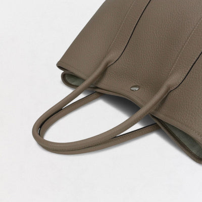 HERMES 爱马仕 Garden party PM Garden party PM 花园派对 36 Garden party 包袋 托特包 Country Tourtière 灰色 Gristourterelle 灰色 灰色 银色五金 手提包