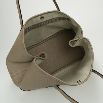 HERMES 爱马仕 Garden party PM Garden party PM 花园派对 36 Garden party 包袋 托特包 Country Tourtière 灰色 Gristourterelle 灰色 灰色 银色五金 手提包