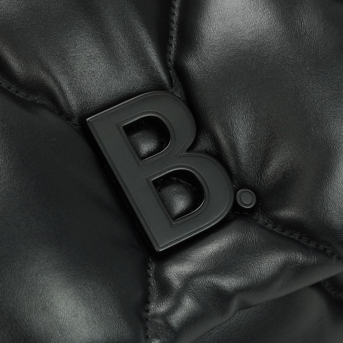 バレンシアガ BALENCIAGA TOUCH PUFFY キルティング バッグ クラッチバッグ セカンドバッグ レザー ブラック black 黒