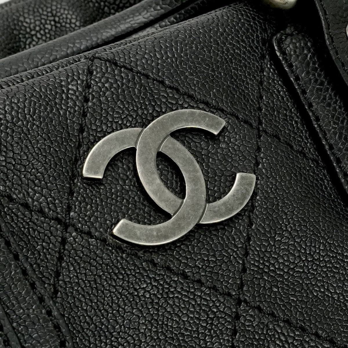 CHANEL 샤넬 Matelasse wild stitch Matelass? 와일드 스티치 백 토트 백 캐비어 스킨 블랙 블랙 실버 피팅 코코 마크 핸드백