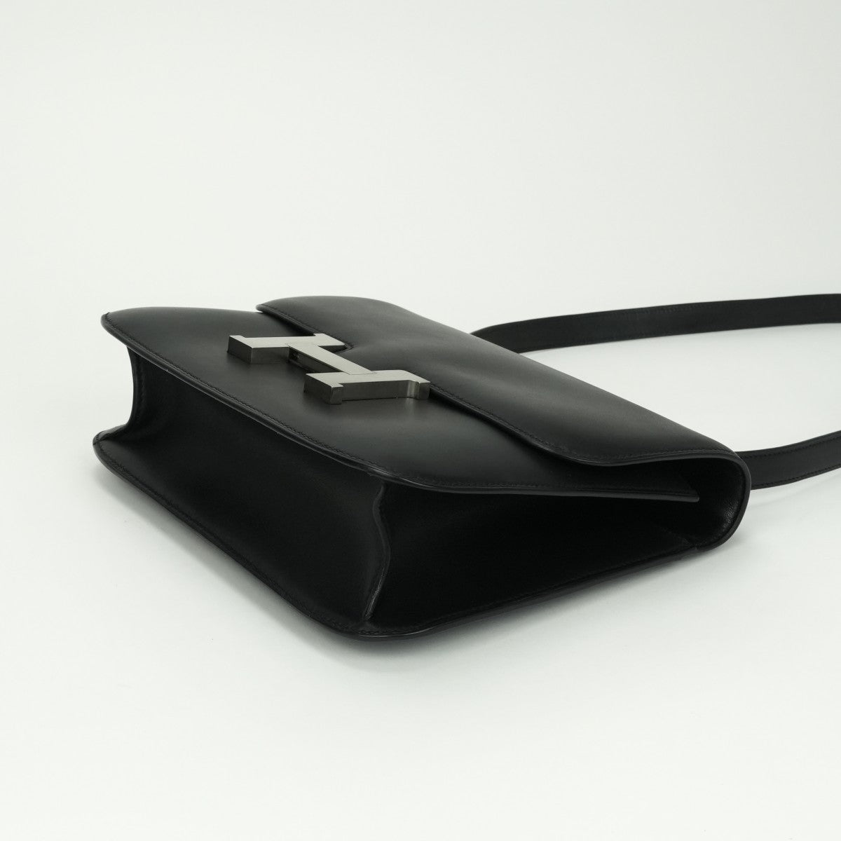 エルメス HERMES コンスタンス25 コンスタンス 25 バッグ ショルダーバッグ シャモニー ノワール noir ブラック 黒 シルバー金具 ボックスカーフ　バレニア　ヴァッシュ