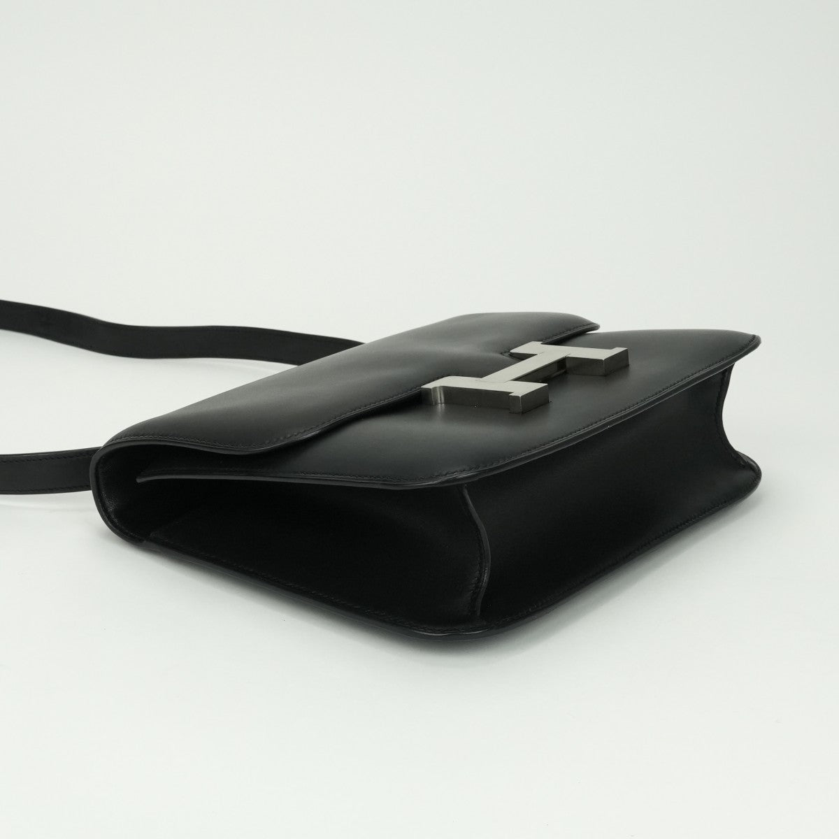 エルメス HERMES コンスタンス25 コンスタンス 25 バッグ ショルダーバッグ シャモニー ノワール noir ブラック 黒 シルバー金具 ボックスカーフ　バレニア　ヴァッシュ