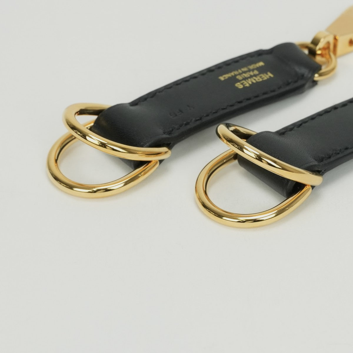 エルメス HERMES アタッシュ ソワ その他 レザー ノワール noir ブラック black 黒 ゴールド金具 バッグストラップ バンドリエール チャーム