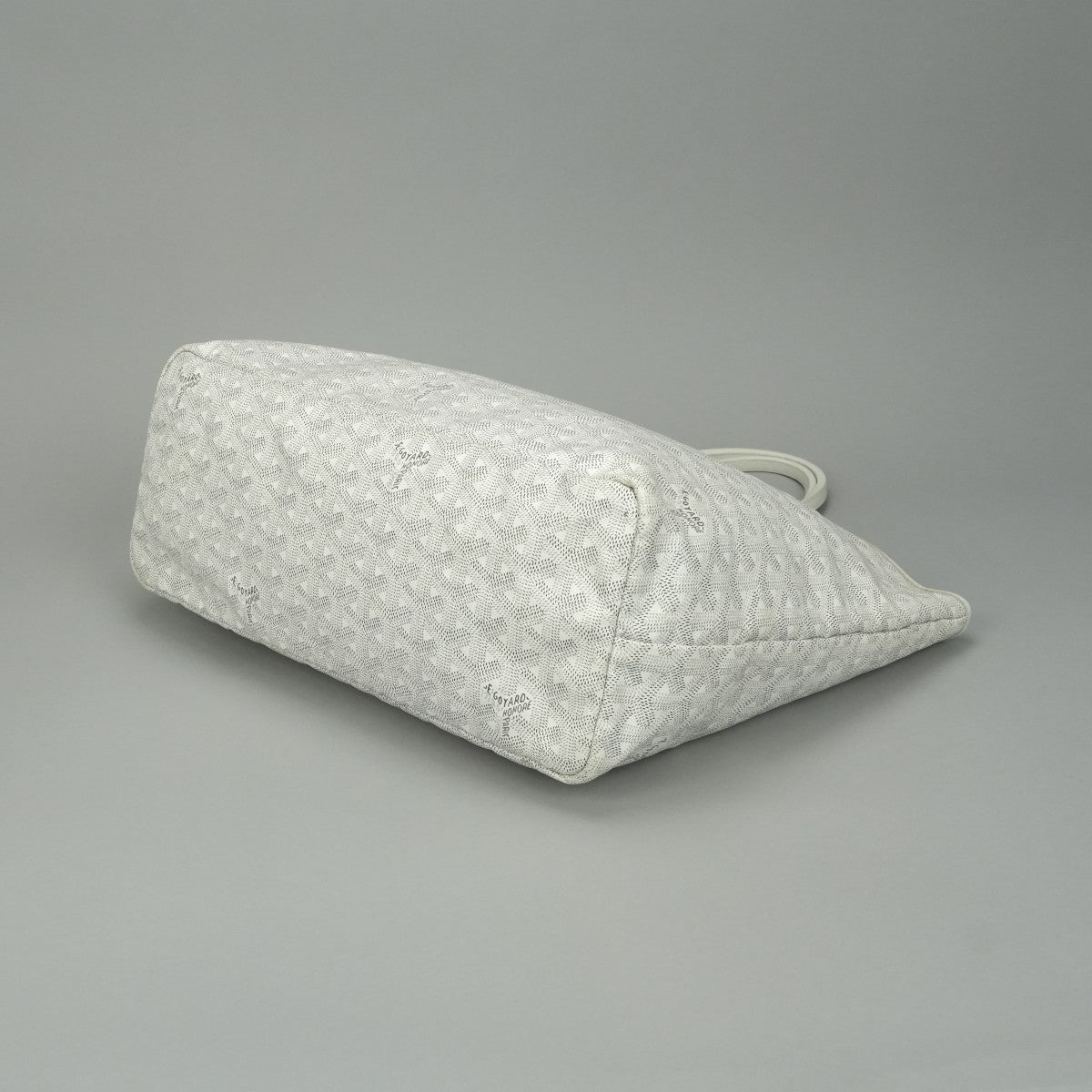 GOYARD Saint Louis PM Saint Louis PM Bag Tote Bag PVCx Leather White White Silver Hardware GOYARD Saint Louis Tote Bag