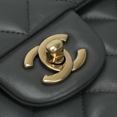 CHANEL CHANEL Matelasse 25 Double flap W flap Double chain W chain Bag Shoulder Bag Lambskin Gray Gold Hardware Chain Shoulder Bag Coco Mark Turnlock