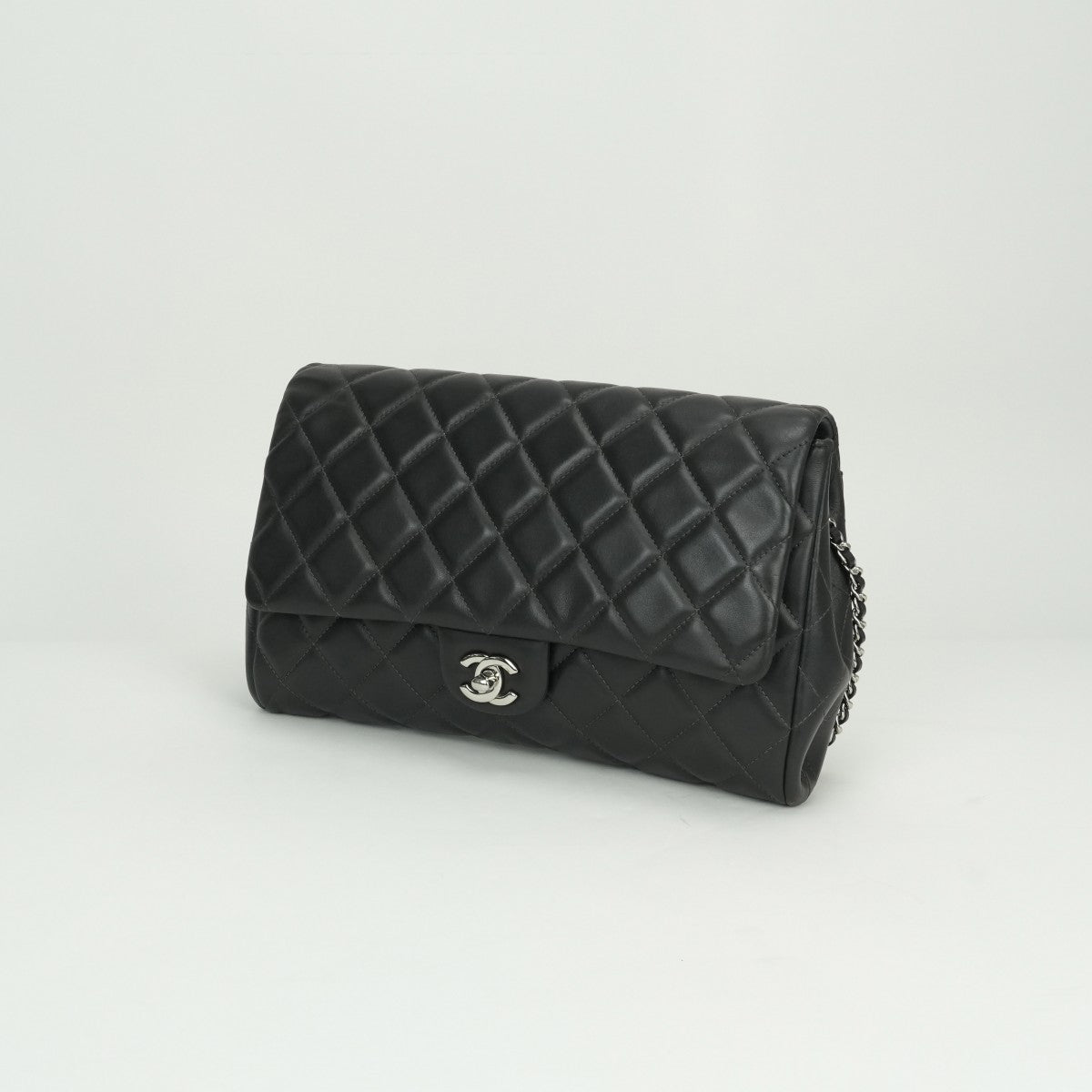 CHANEL CHANEL Matelass? Bag Shoulder Bag Lambskin Gray Silver Fittings Coco Mark Turn LockDouble flapW flapDouble chain W chainChain shoulder bag