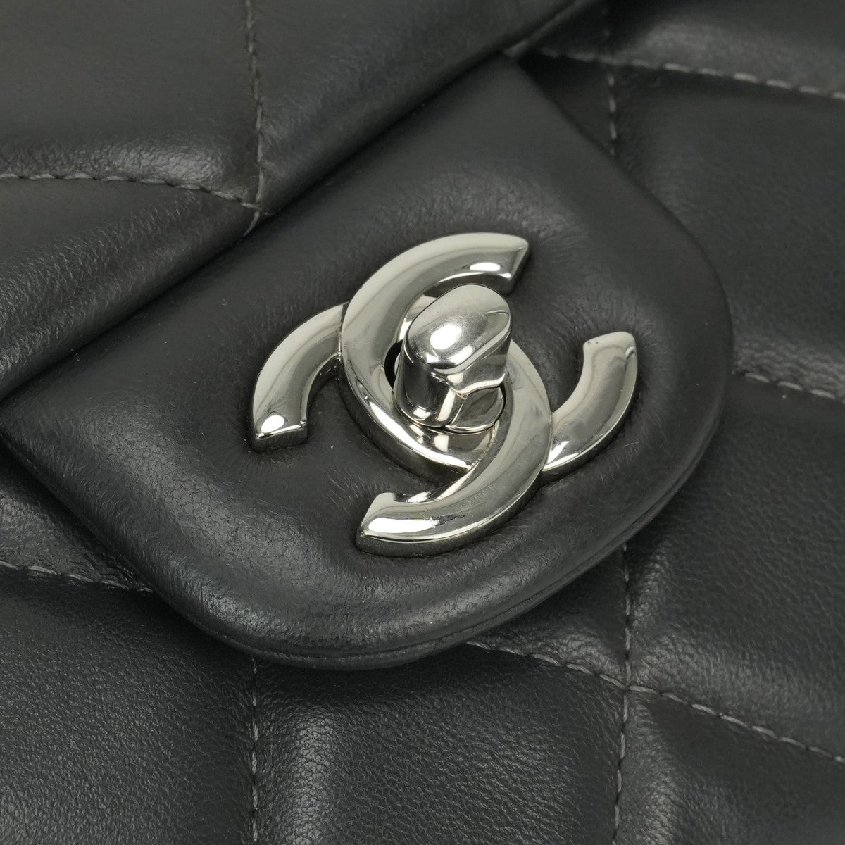 CHANEL CHANEL Matelass? Bag Shoulder Bag Lambskin Gray Silver Fittings Coco Mark Turn LockDouble flapW flapDouble chain W chainChain shoulder bag
