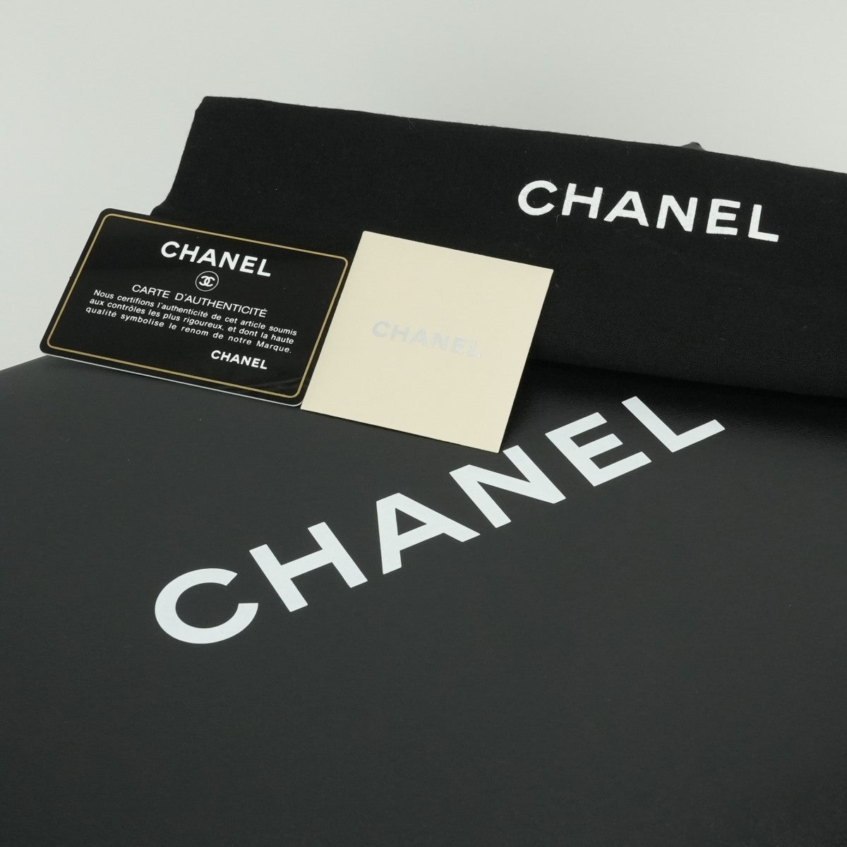 CHANEL CHANEL Matelass? Bag Shoulder Bag Lambskin Gray Silver Fittings Coco Mark Turn LockDouble flapW flapDouble chain W chainChain shoulder bag