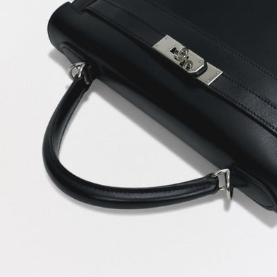 HERMES 헤르메스 Kelly 32 Kelly 32 가방 토트백 숄더백 박스 송아지 느와르 블랙 블랙 실버 하드웨어 핸드백 2Way 외부 봉제 V자형 하드웨어