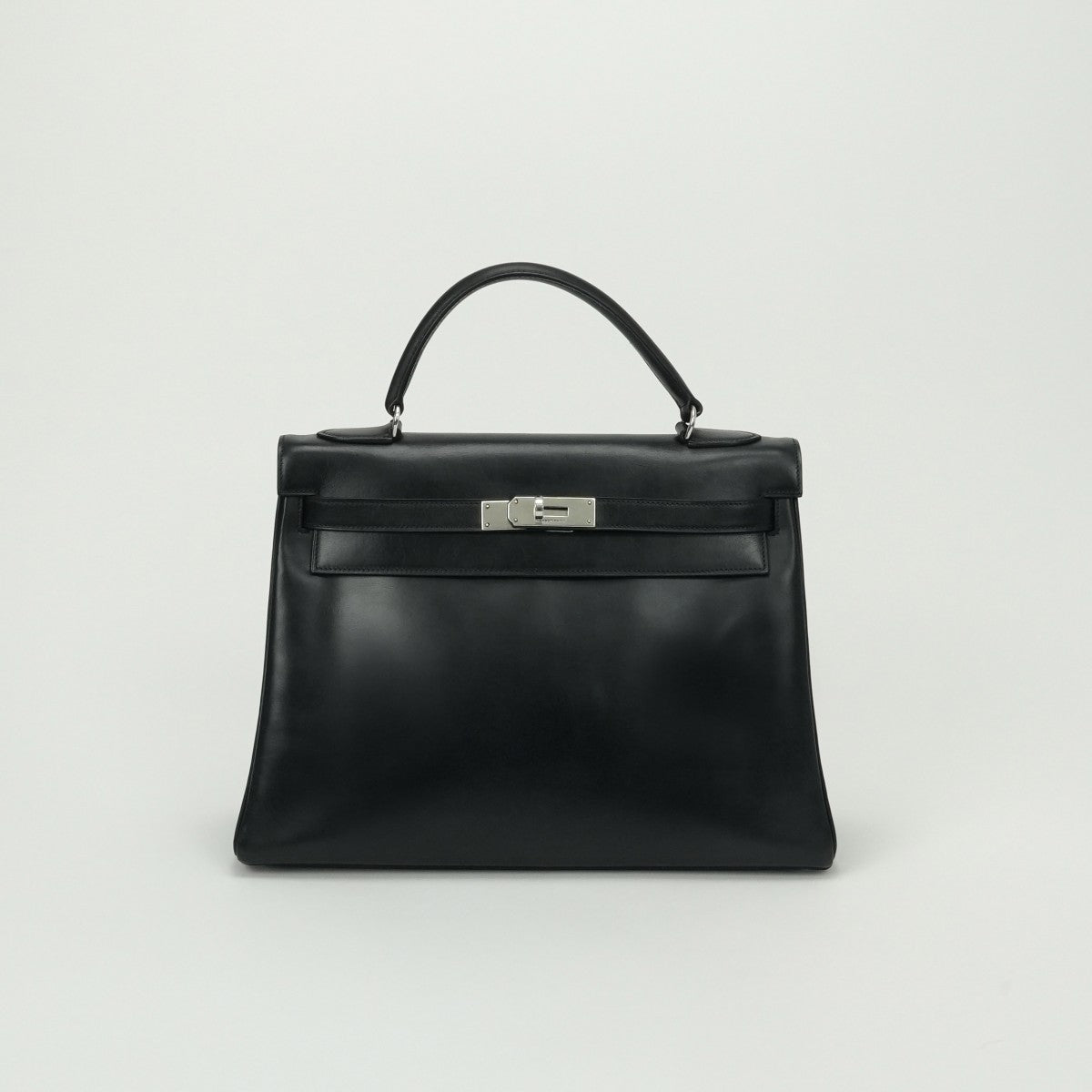 エルメス HERMES ケリー32 ケリー 32 バッグ トートバッグ ショルダーバッグ ボックスカーフ ノワール　noir ブラック Black 黒 エレクトラム金具 内縫い　シルバー金具　ゴールド金具　コンビ金具