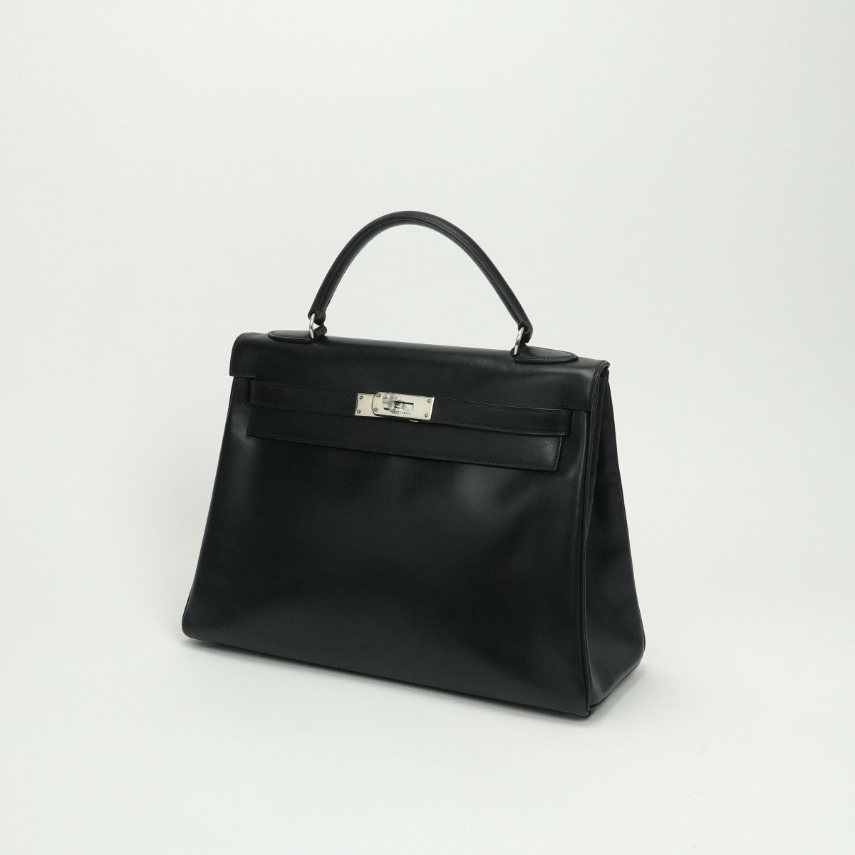 エルメス HERMES ケリー32 ケリー 32 バッグ トートバッグ ショルダーバッグ ボックスカーフ ノワール　noir ブラック Black 黒 エレクトラム金具 内縫い　シルバー金具　ゴールド金具　コンビ金具