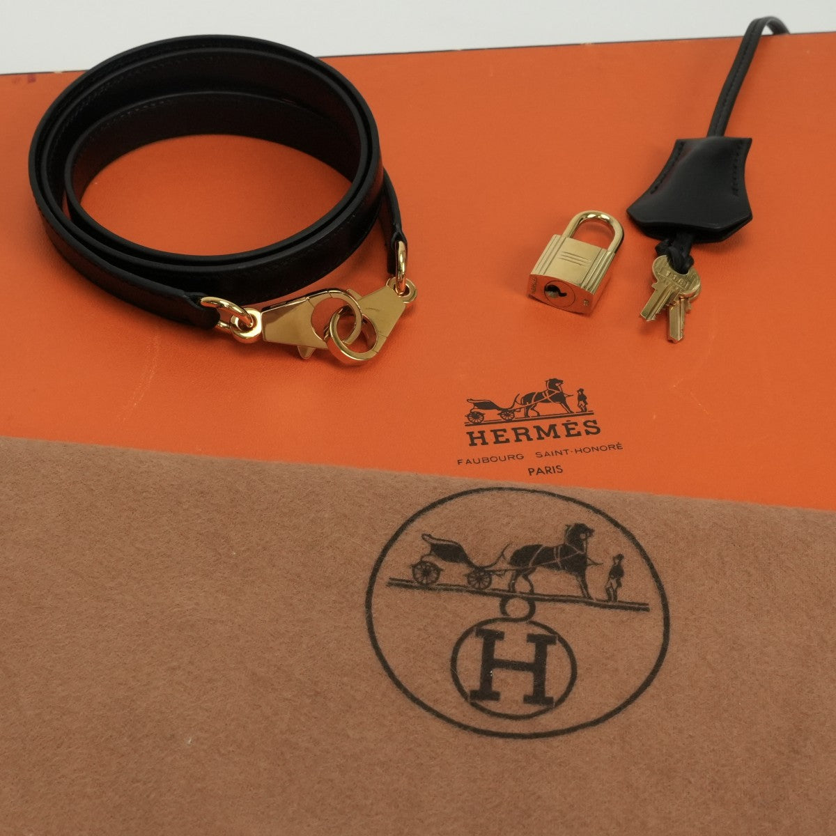 エルメス HERMES ケリー32 ケリー 32 バッグ トートバッグ ショルダーバッグ ボックスカーフ ノワール noir ブラック black 黒 ゴールド金具 ハンドバッグ 外縫い 2WAYバッグ