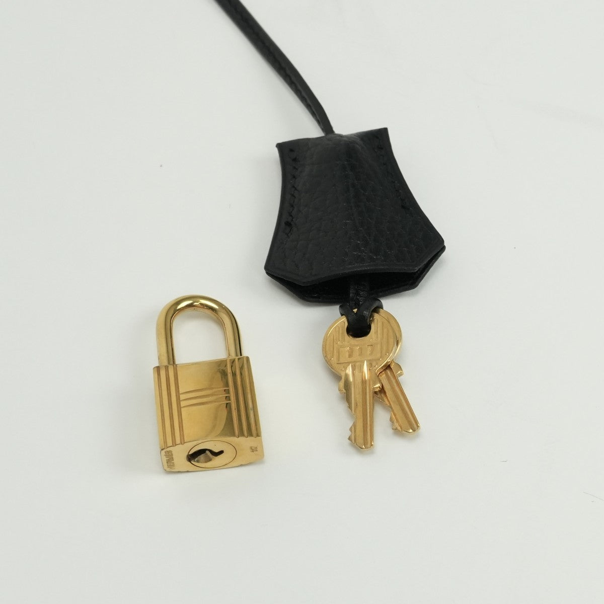 エルメス HERMES ケリー28 ケリー 28 バッグ トートバッグ ショルダーバッグ アルデンヌ ノワール noir ブラック Black 黒 ゴールド金具 ハンドバッグ ショルダーバッグ