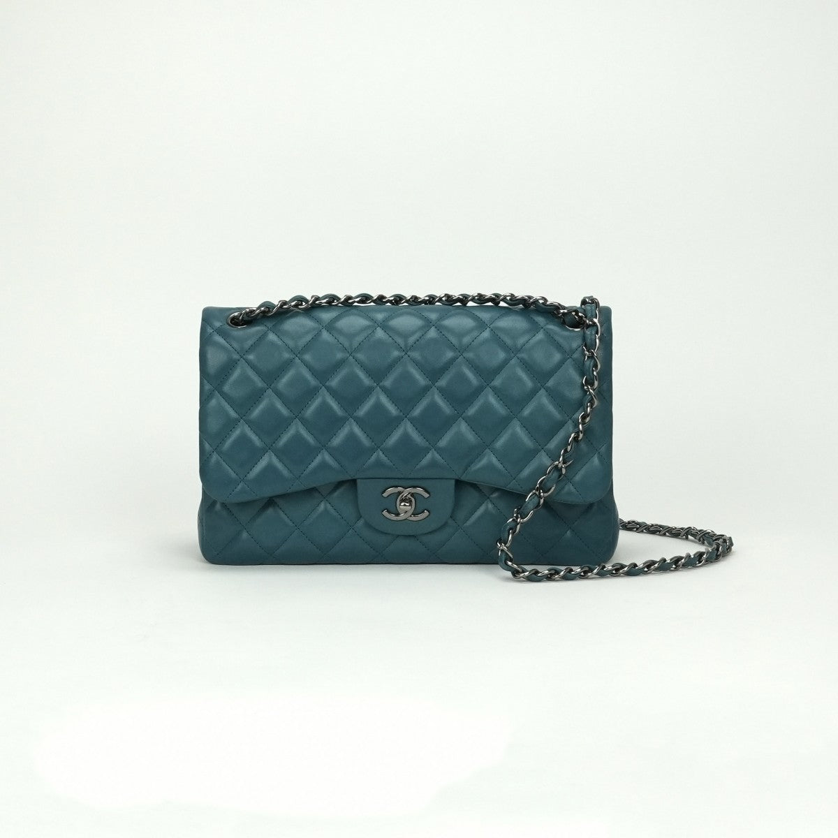 シャネル CHANEL マトラッセ マトラッセ30 デカマトラッセ デカマト バッグ ショルダーバッグ ラムスキン ブルー Blue 青 シルバー金具 チェーンショルダーバッグ ココマーク ターンロック ダブルフラップ Wフラップ ダブルチェーン Wチェーン