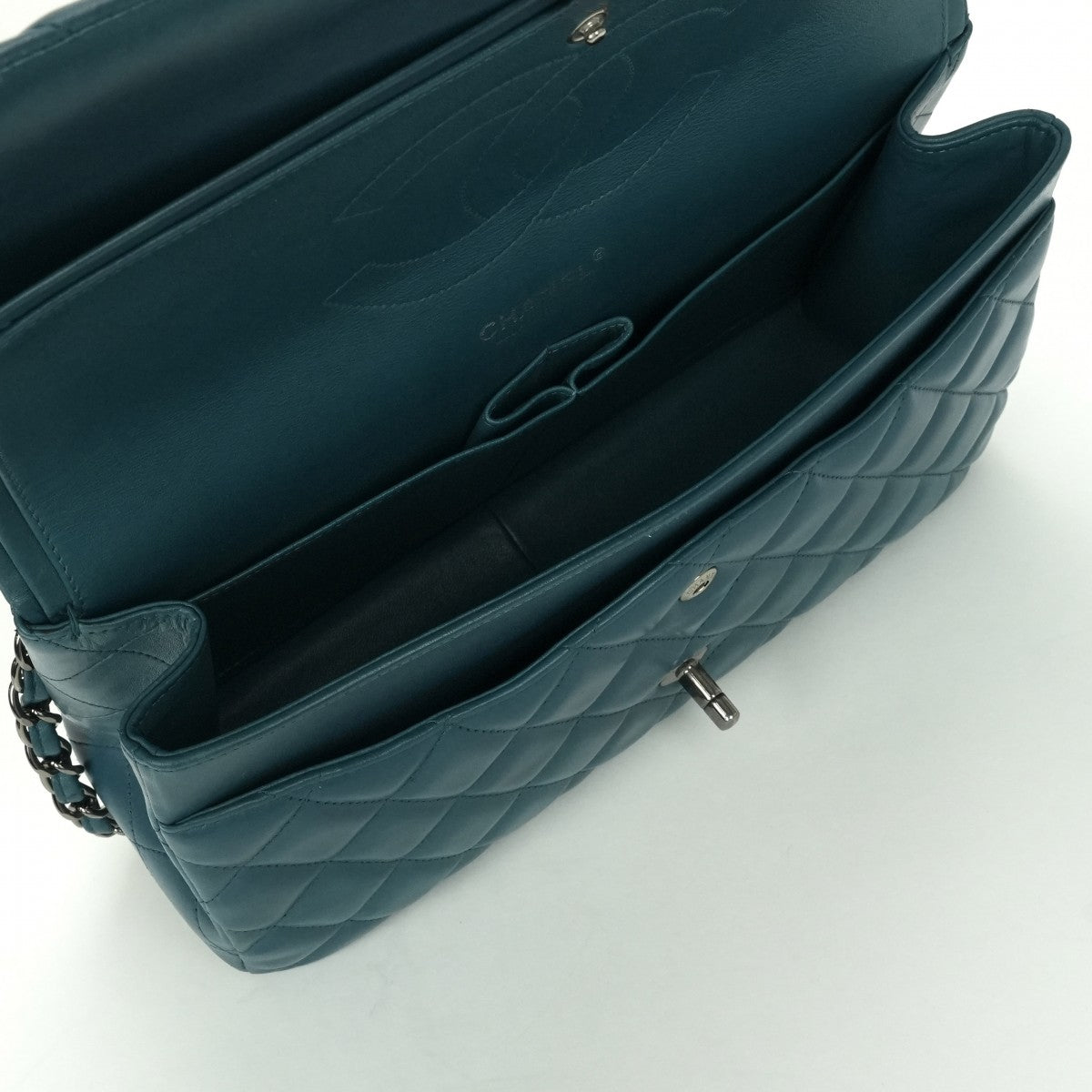 シャネル CHANEL マトラッセ マトラッセ30 デカマトラッセ デカマト バッグ ショルダーバッグ ラムスキン ブルー Blue 青 シルバー金具 チェーンショルダーバッグ ココマーク ターンロック ダブルフラップ Wフラップ ダブルチェーン Wチェーン