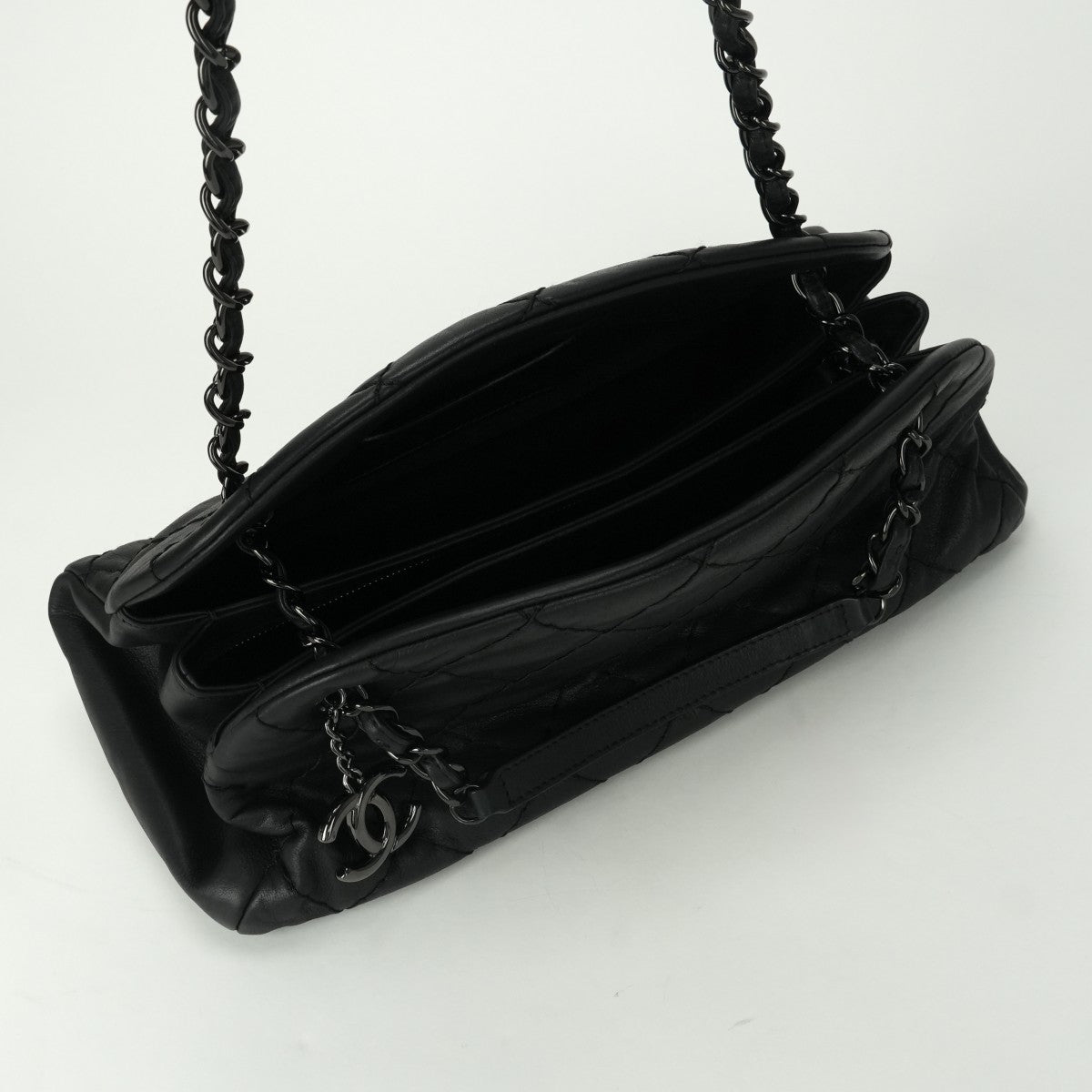 シャネル CHANEL マトラッセ ココマーク マドモアゼル バッグ ショルダーバッグ レザー ブラック Black 黒 ブラック金具 チェーンショルダーバッグ チェーンバッグ