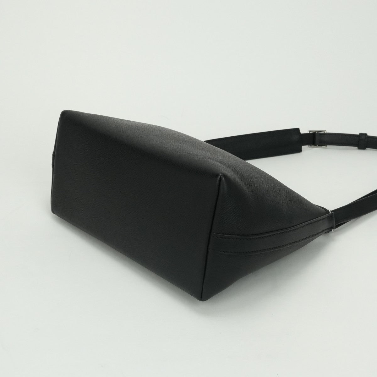 HERMES HERMES Belalungo PM Belalungo PM 백 숄더백 Epson Noir Noir 블랙 블랙 실버 하드웨어