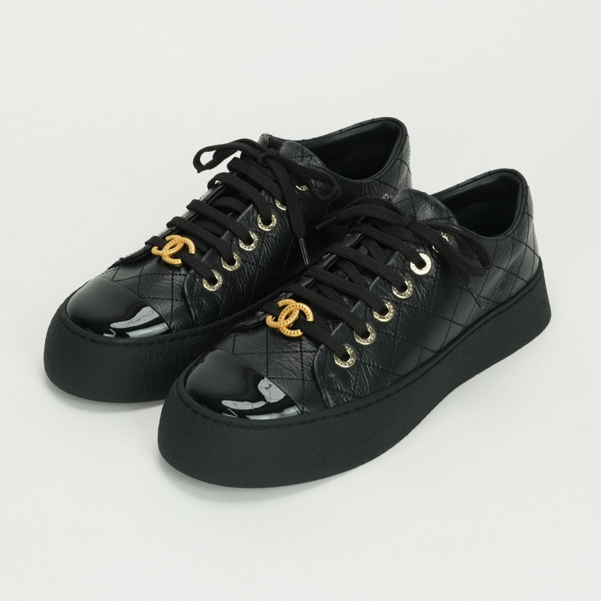 シャネル CHANEL マトラッセ サンダル 靴 シューズ ラムスキン ブラック Black 黒 ゴールド金具 スニーカー ココマーク