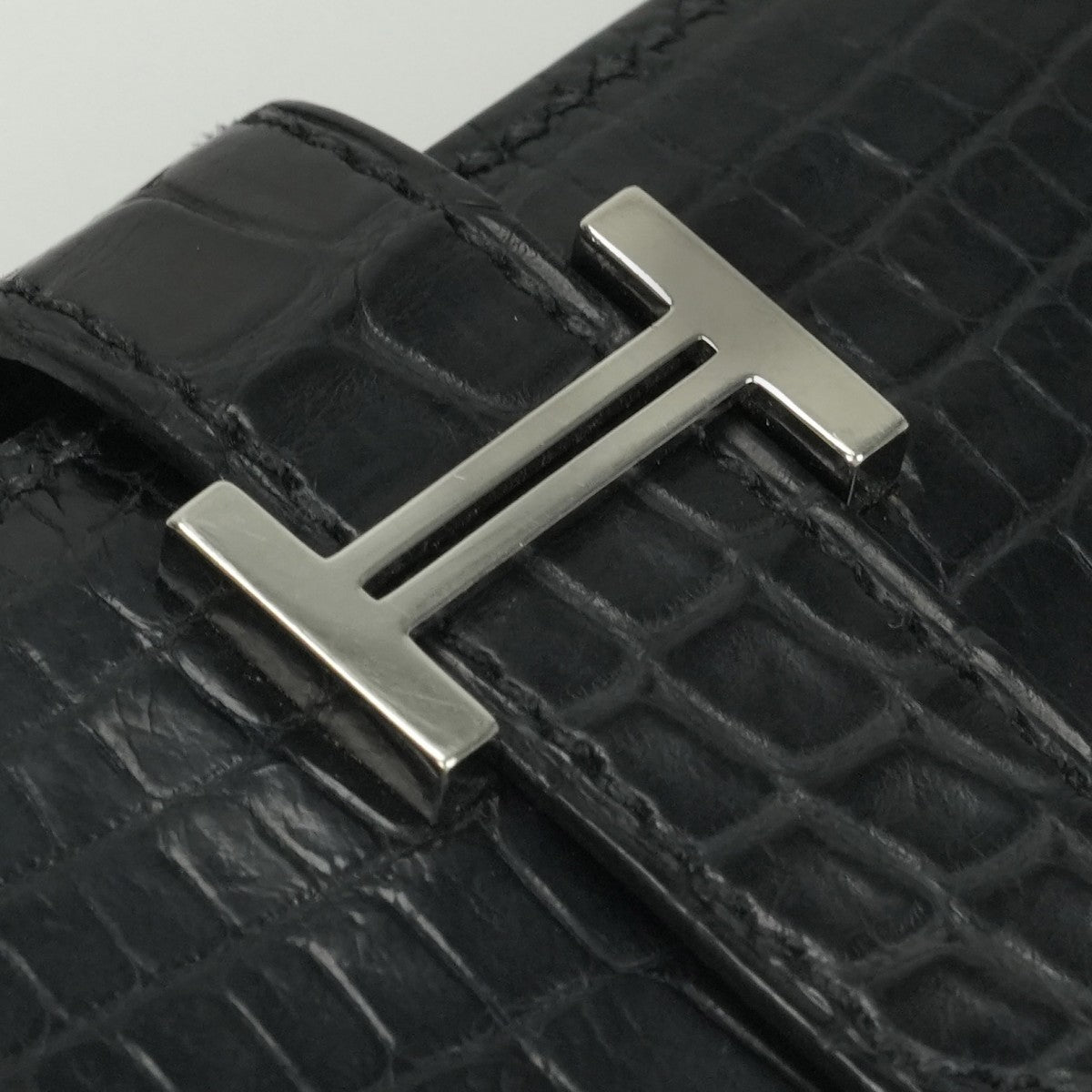 エルメス HERMES ベアンコンパクト ベアン コンパクト 財布 二つ折り財布 ミニ財布 ミニウォレット アリゲーターマット クロコダイル ノワール Noir ブラック Black 黒 シルバー金具 エキゾチック