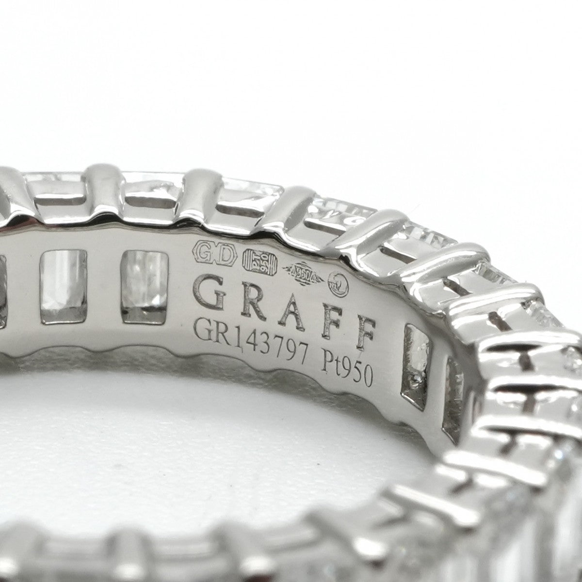グラフ GRAFF クラシック グラフ エメラルドカット ダイヤモンド ウェディングバンド クラシック グラフ リング 指輪 750WG シルバー 結婚指輪　プラチナ　ダイヤモンド