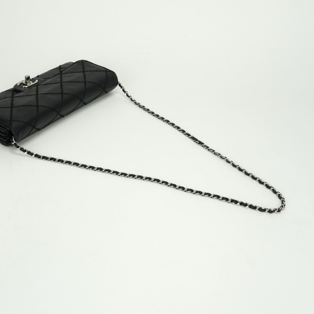 シャネル CHANEL ウルトラステッチ 財布 長財布 ロングウォレット ラムスキン ブラック Black 黒 シルバー金具 チェーンウォレット チェーンバッグ クラッチバッグ