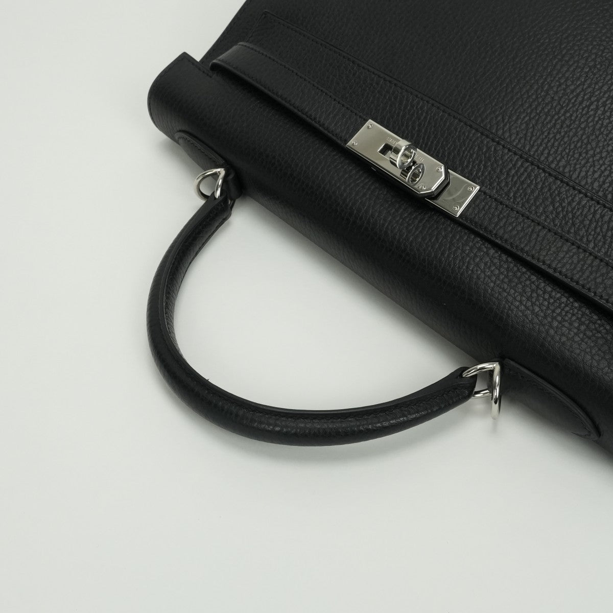 エルメス HERMES ケリー32 ケリー 32 バッグ トートバッグ ショルダーバッグ アルデンヌ ノワール Noir ブラック Black 黒 シルバー金具 ハンドバッグ 外縫い 2WAYバッグ V字金具