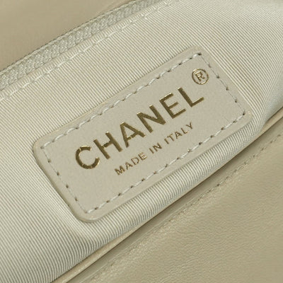 シャネル CHANEL シェブロン Vステッチ バッグ ショルダーバッグ カーフスキン ベージュ系 beige ゴールド金具 チェーンショルダーバッグ Wチェーン ココマーク ターンロック