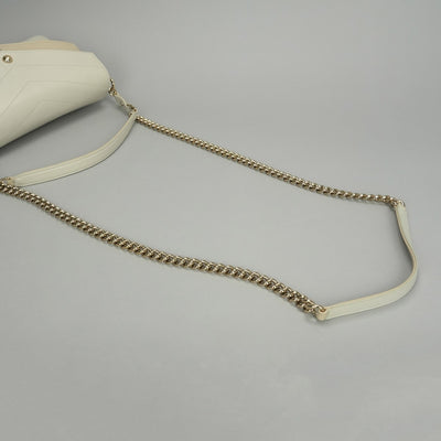 シャネル CHANEL シェブロン Vステッチ バッグ ショルダーバッグ カーフスキン ベージュ系 beige ゴールド金具 チェーンショルダーバッグ Wチェーン ココマーク ターンロック