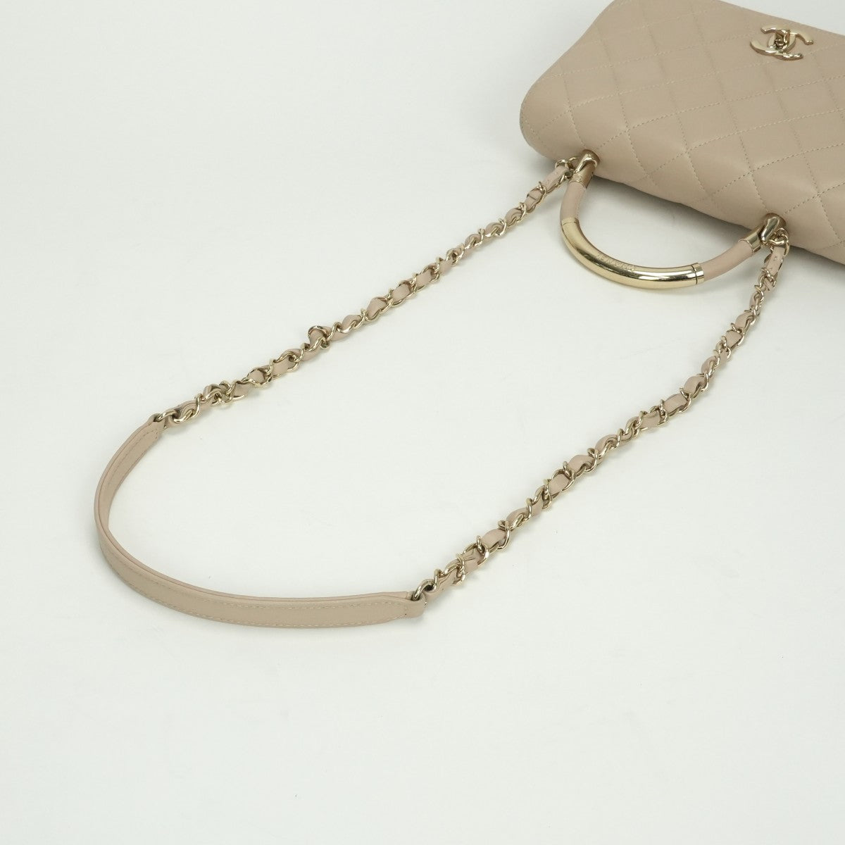 シャネル CHANEL マトラッセ バッグ トートバッグ ショルダーバッグ ラムスキン ベージュ beige ゴールド金具 トップハンドル ココマーク ハンドバッグ チェーンバッグ