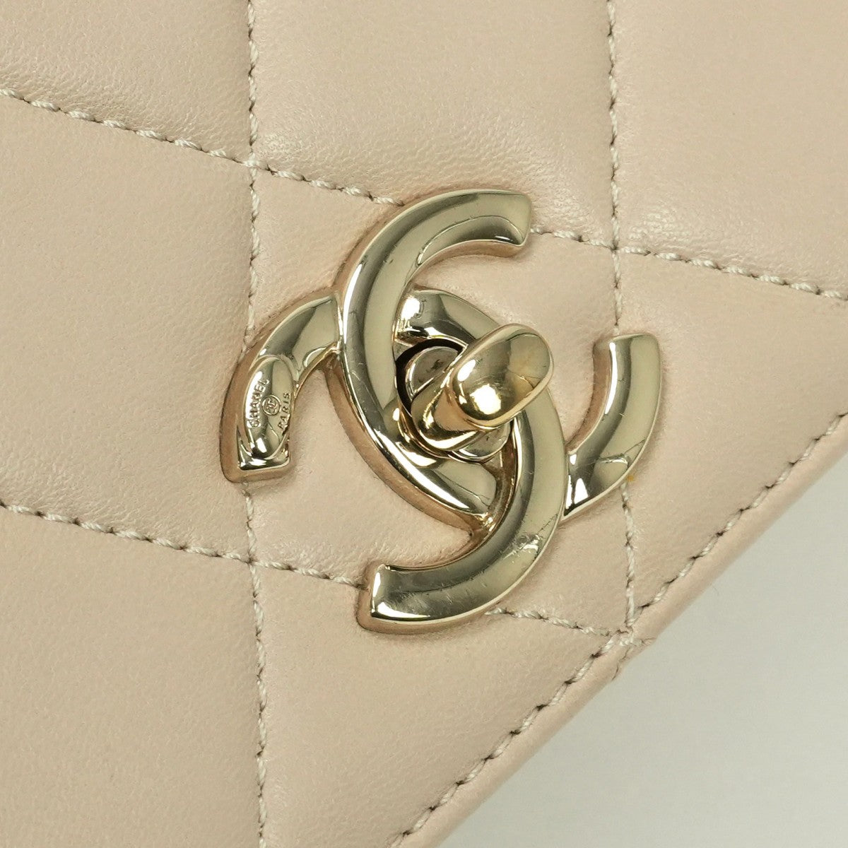 シャネル CHANEL マトラッセ バッグ トートバッグ ショルダーバッグ ラムスキン ベージュ beige ゴールド金具 トップハンドル ココマーク ハンドバッグ チェーンバッグ