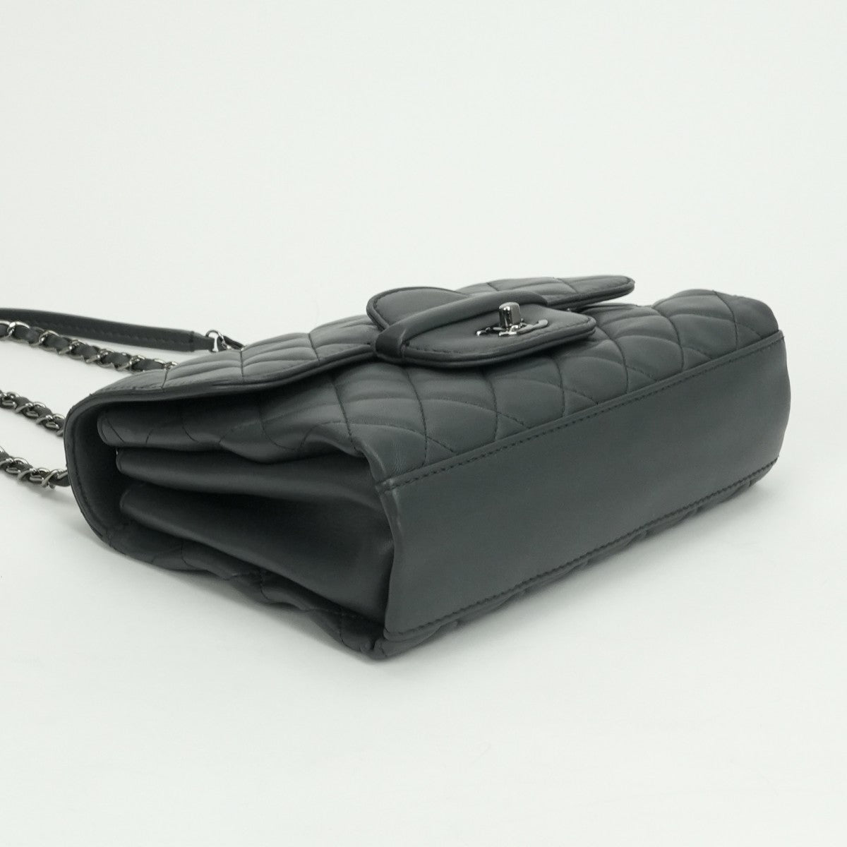 シャネル CHANEL マトラッセ バッグ ショルダーバッグ ラムスキン グレー Gray シルバー金具 チェーンショルダーバッグ ココマーク ターンロック シングルフラップ Sフラップ ダブルチェーン Wチェーン