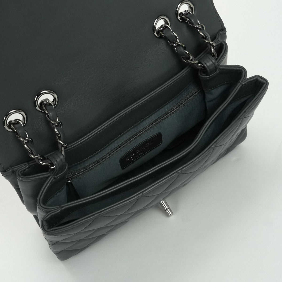 シャネル CHANEL マトラッセ バッグ ショルダーバッグ ラムスキン グレー Gray シルバー金具 チェーンショルダーバッグ ココマーク ターンロック シングルフラップ Sフラップ ダブルチェーン Wチェーン