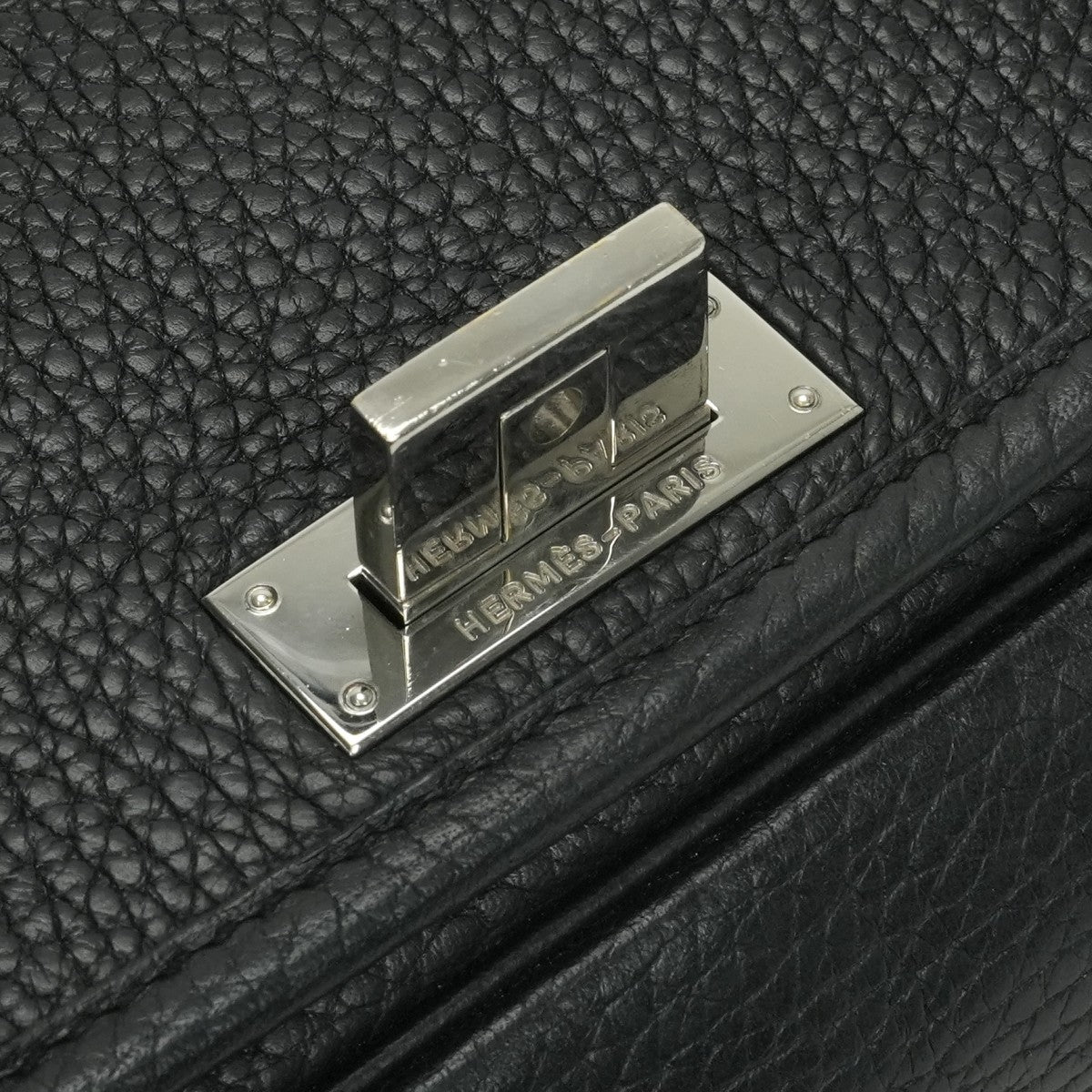エルメス HERMES ヴィクトリアメッセンジャー ヴィクトリア メッセンジャー バッグ トートバッグ ショルダーバッグ トリヨンクレマンス ノワール Noir ブラック Black 黒 シルバー金具 ハンドバッグ 2way クロスボディ