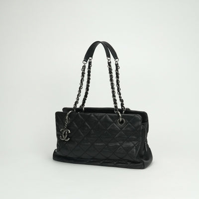 シャネル CHANEL マトラッセ バッグ トートバッグ ショルダーバッグ キャビアスキン ブラック black 黒 シルバー金具（ガンメタリック） ココマーク チェーンショルダーバッグ