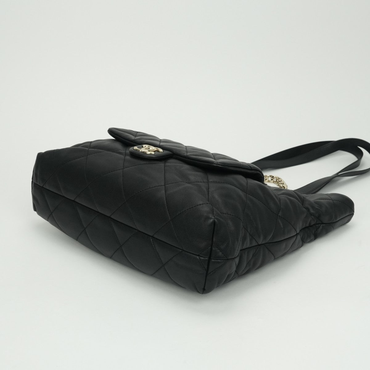 シャネル CHANEL マトラッセ バッグ トートバッグ カーフスキン ブラック 黒 ゴールド金具 ココマーク 2WAY チェーンバッグ