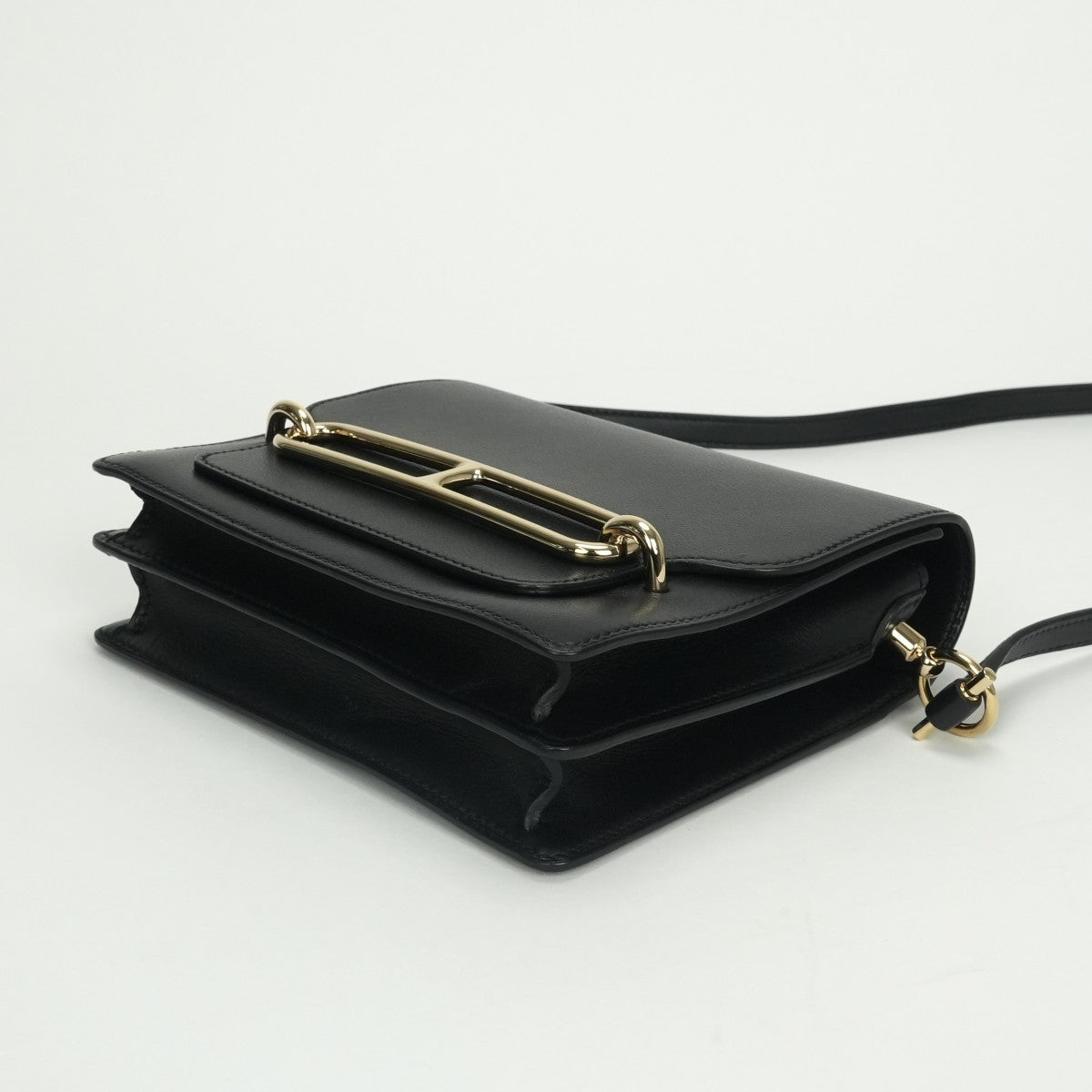 エルメス HERMES サックウロウリスミニ サックウロウリス ミニ バッグ ショルダーバッグ エバーカラー ノワール Noir ブルーインディゴ Blue Indigo ブラック Black ネイビー Navy 黒 紺 ゴールド金具