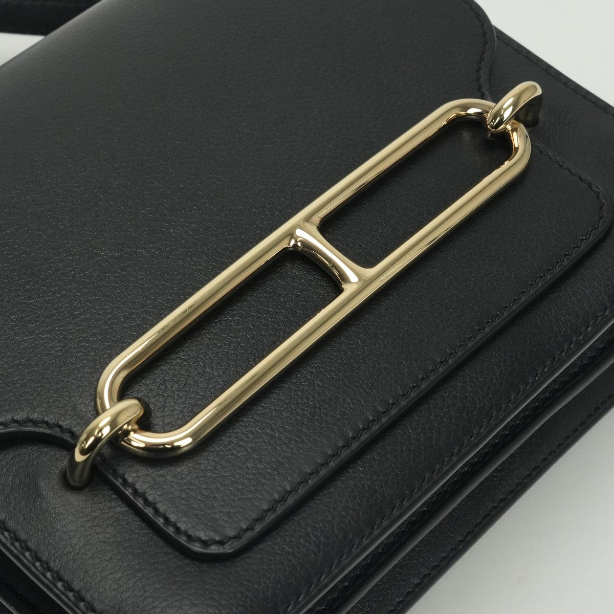 エルメス HERMES サックウロウリスミニ サックウロウリス ミニ バッグ ショルダーバッグ エバーカラー ノワール Noir ブルーインディゴ Blue Indigo ブラック Black ネイビー Navy 黒 紺 ゴールド金具