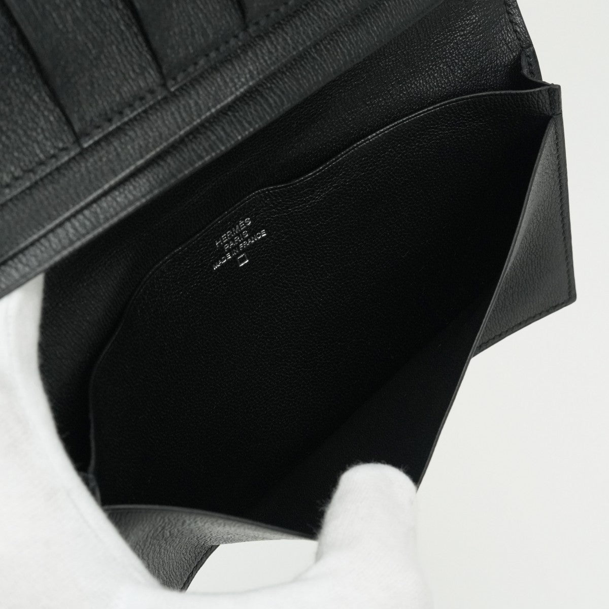 HERMES HERMES MC2 Fleming MC2 Fleming 钱包 长款钱包 长款钱包 鳄鱼皮 黑色 黑色 黑色 异域风情