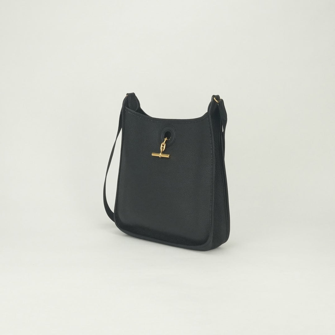 artbears 　HERMES ヴェスパ ショルダーバッグ ブラック エルメス HERMES ヴェスパPM ヴェスパ PM バッグ ショルダーバッグ