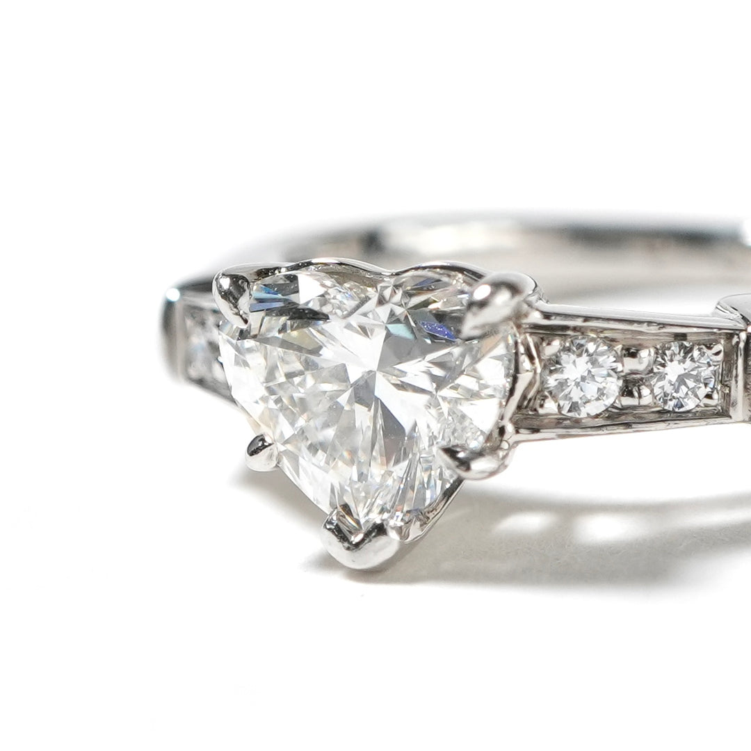 ハリーウィンストン HARRY WINSTON ハートシェイプ・トリスト
