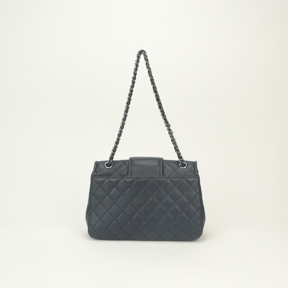 シャネル CHANEL マトラッセ バッグ ショルダーバッグ ラムスキン