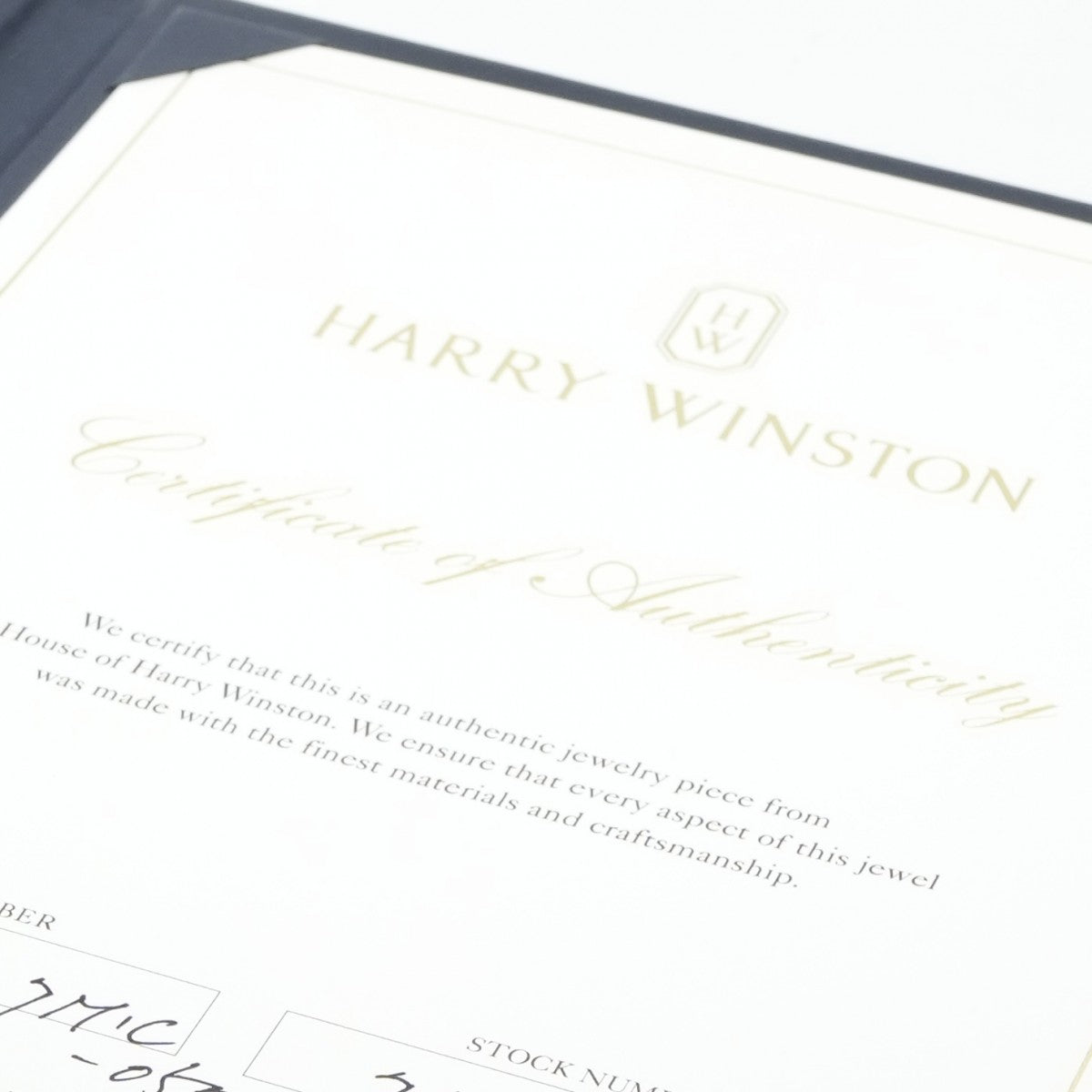 ハリーウィンストン HARRY WINSTON クッションカット・マイクロパヴェ・リング クッションカット・マイクロパヴェ・リング The One by Harry Winston リング 指輪 Pt950 シルバー 婚約指輪　エンゲージリング　プラチナ　ダイヤモンド