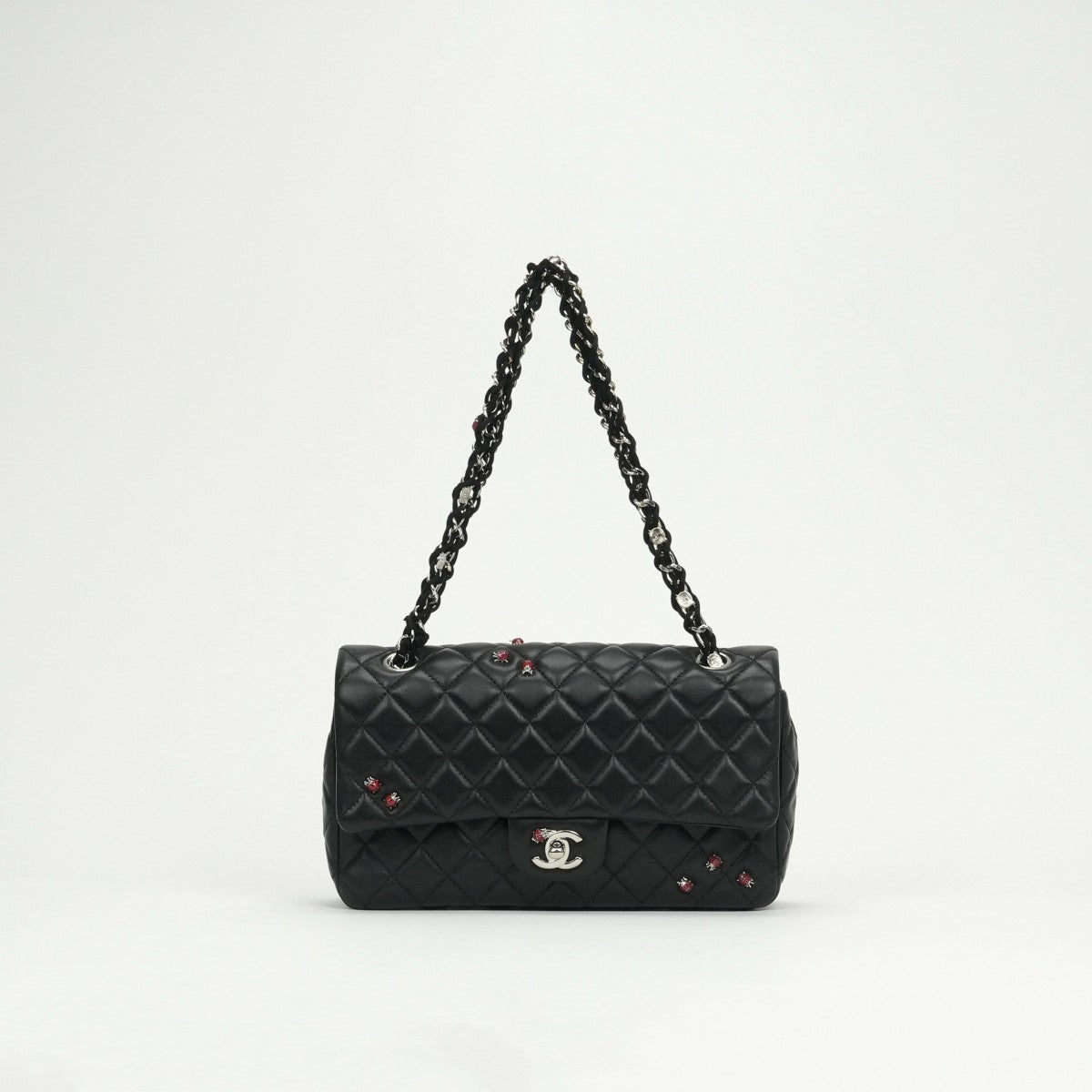 シャネル CHANEL マトラッセ25 マトラッセ 25　てんとう虫　テントウムシ　シングルフラップ　ダブルチェーン　チェーンショルダーバッグ バッグ ショルダーバッグ ラムスキン ブラック Balck 黒 シルバー金具 Sフラップ　Wチェーン　ココマーク　2wayバッグ