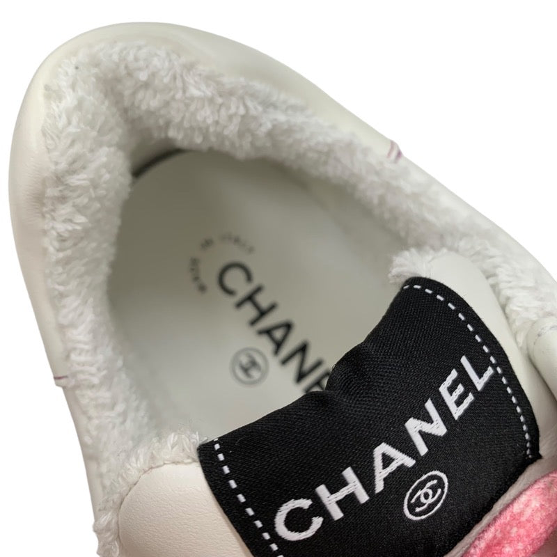シャネル CHANEL レザー ホワイト ピンク 白 未使用 ロゴ 靴 シューズ