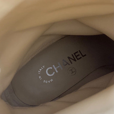 シャネル CHANEL ブーツ ショートブーツ ミドルブーツ 靴 シューズ ガブリエルシャネル ココマーク ロゴ 刺繍 スエード レッド ブラック